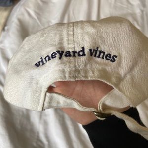 Vintage vineyard vines hat